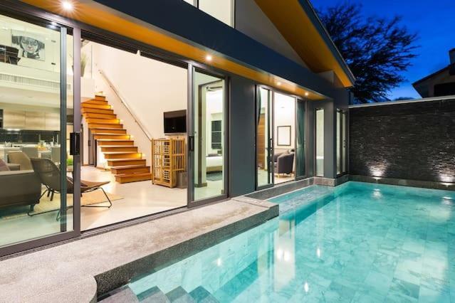 Villa Crystal Two-Bedroom Private Pool Villa Phuket Eksteriør bilde