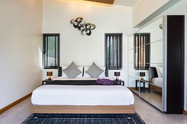 Villa Crystal Two-Bedroom Private Pool Villa Phuket Eksteriør bilde