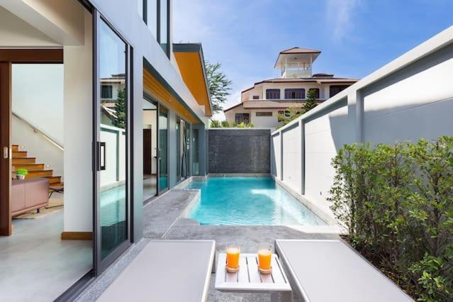Villa Crystal Two-Bedroom Private Pool Villa Phuket Eksteriør bilde