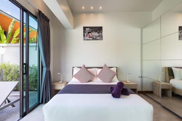 Villa Crystal Two-Bedroom Private Pool Villa Phuket Eksteriør bilde
