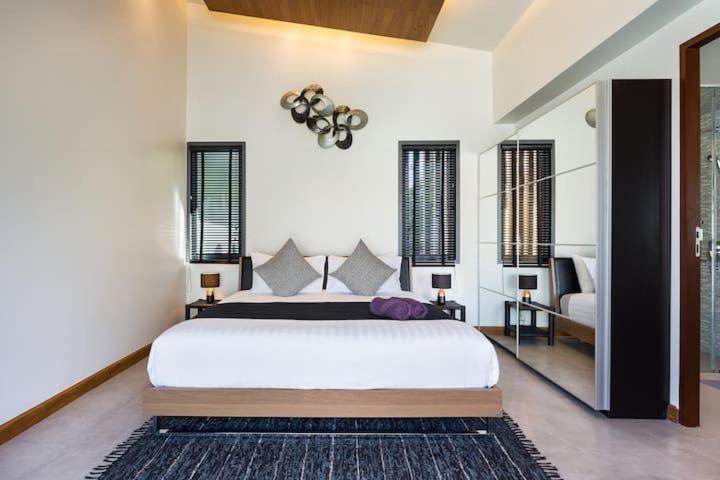 Villa Crystal Two-Bedroom Private Pool Villa Phuket Eksteriør bilde